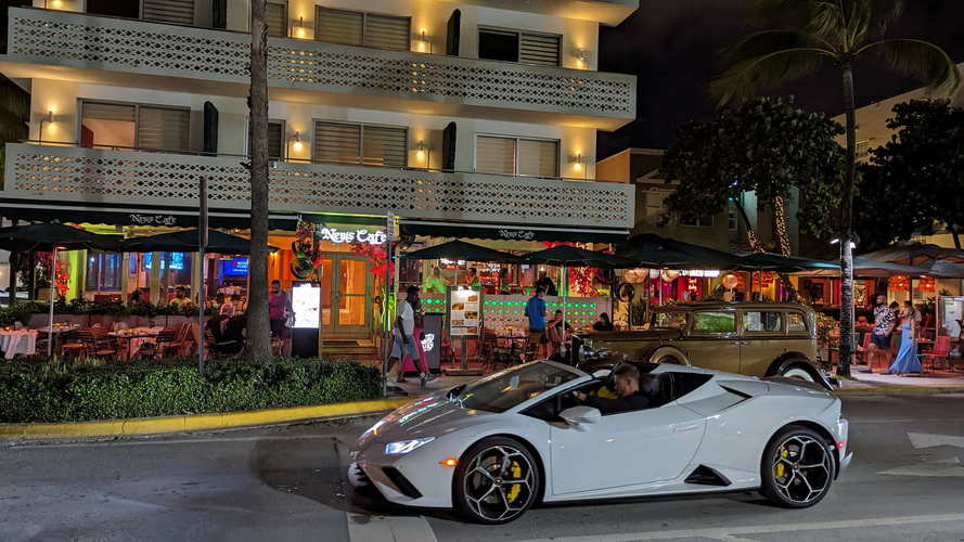 MIA_2023-08-23 21-56-35_PXL_20230824_015635256.NIGHT